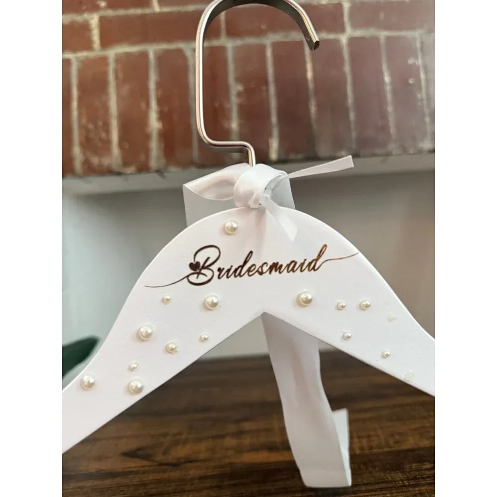 Bridesmaid, pearl clothing hanger